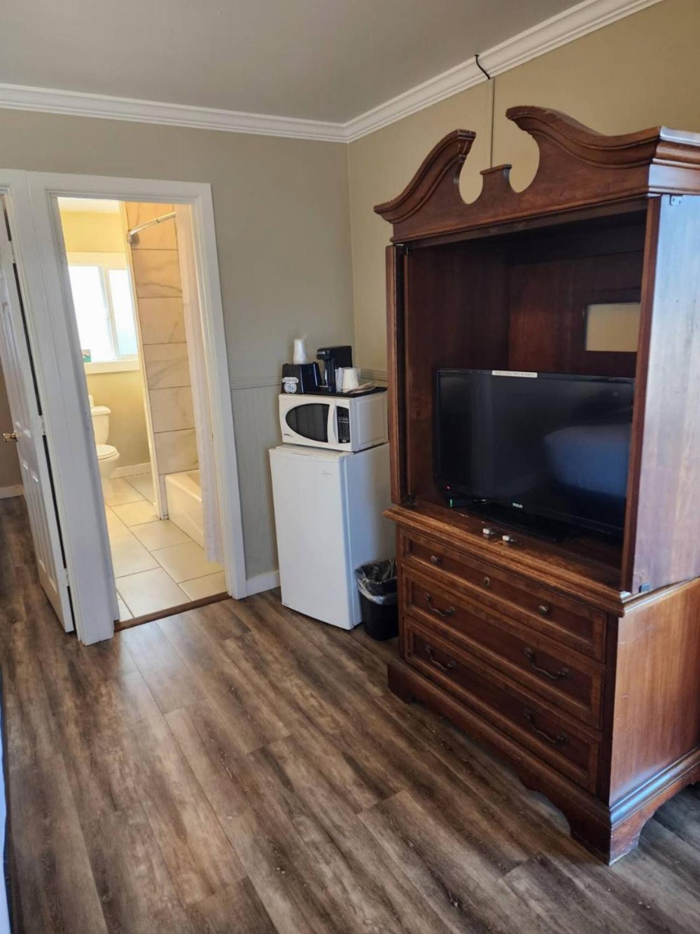 Omeo Suites Glass Beach